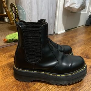 DO NO BUY!! FOR HOUNDSTOOTHBB  Doc Martens 2976 Quad Platform Boots 8
